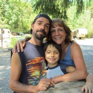 Meet your Posher, Debi